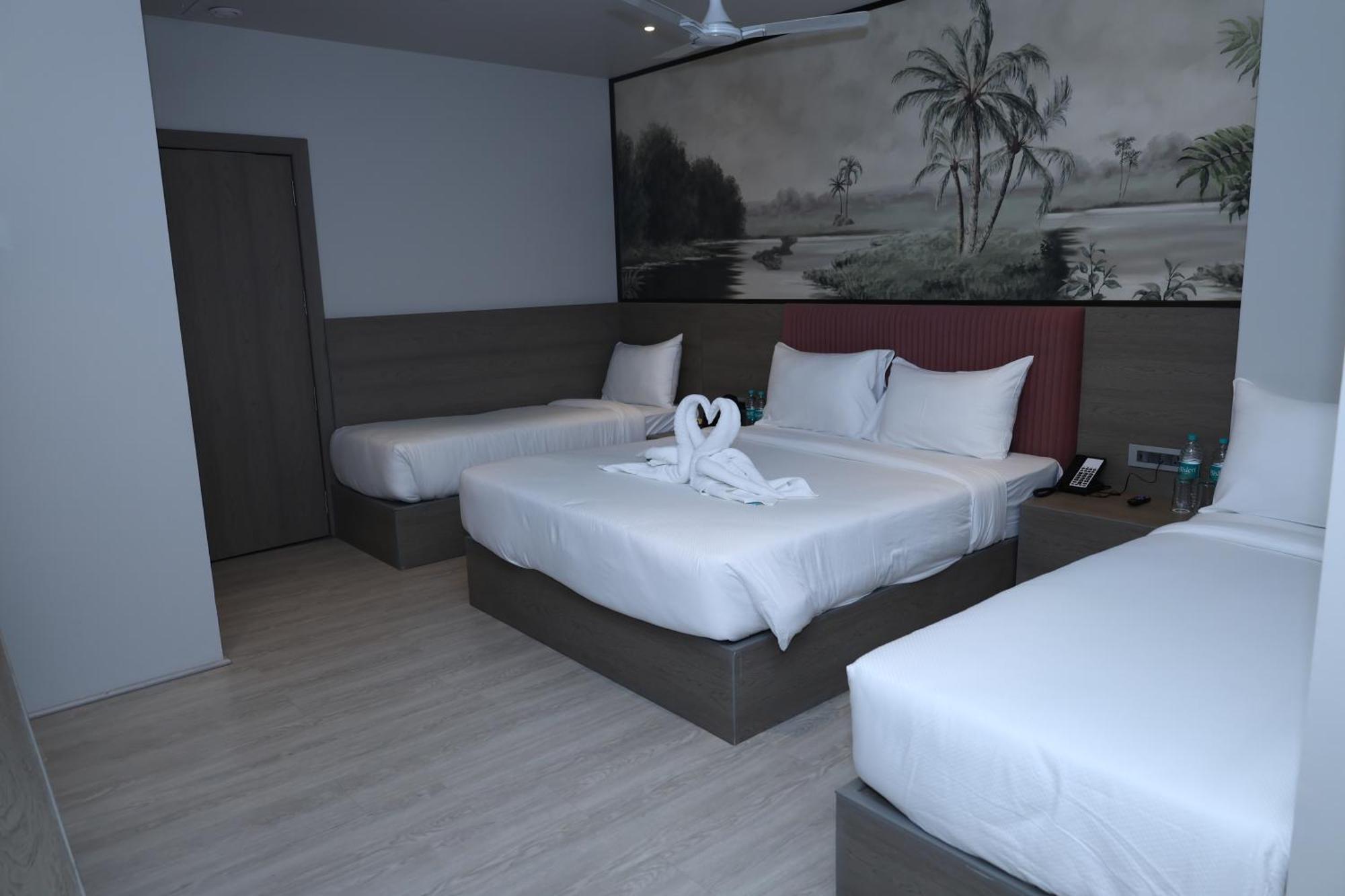 Afc Hotel Indore Exterior photo